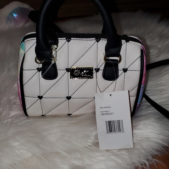 Betsey Johnson Black and White Heart Quilted Mini Bag - Picture 5 of 13